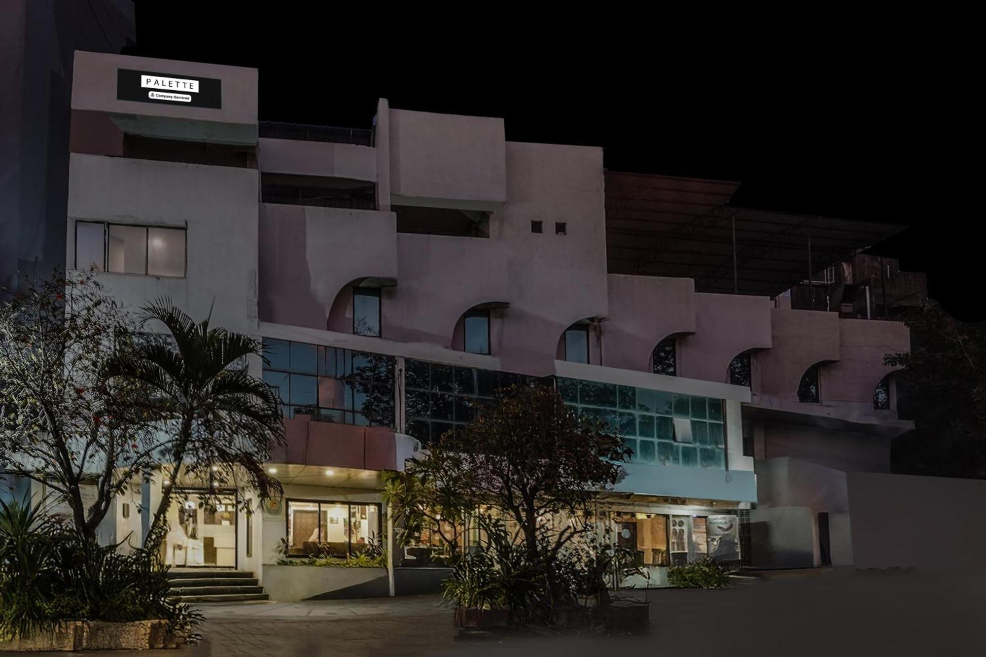 Palette Country Club Surat Hotel Exterior photo